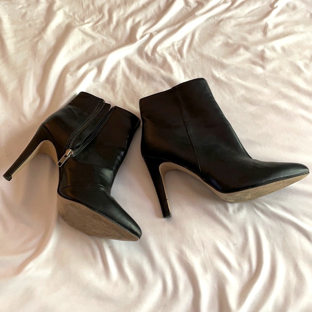 H&M Black Heel Ankle Booties Size 7